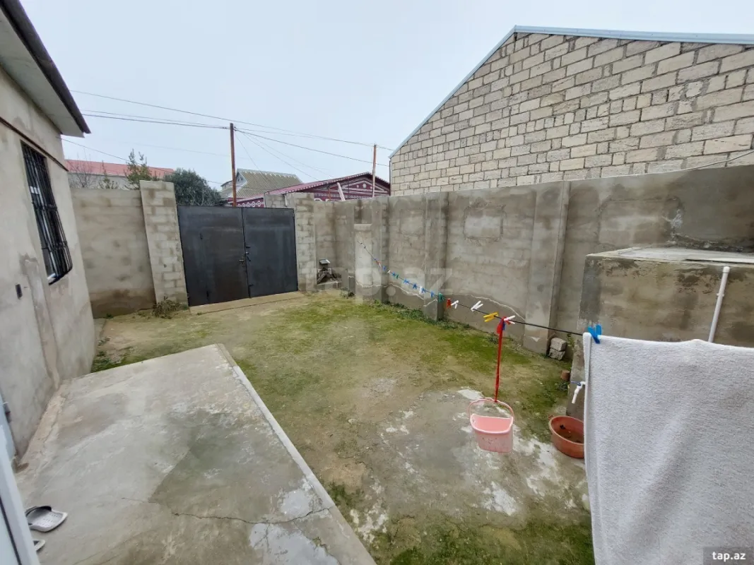 Satılır 3 otaqlı həyət evi