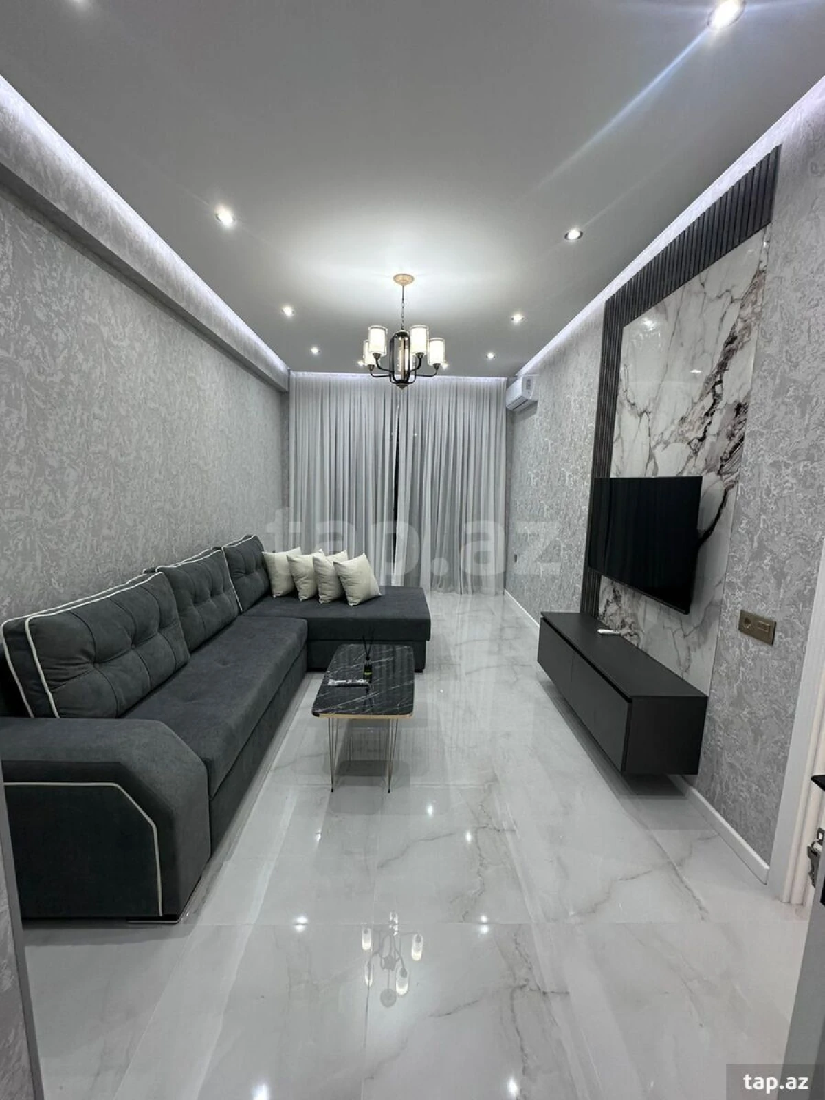 Kirayə verilir 2 otaqlı yeni tikili 76 m²