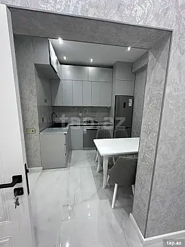 Kirayə verilir 2 otaqlı yeni tikili 76 m²