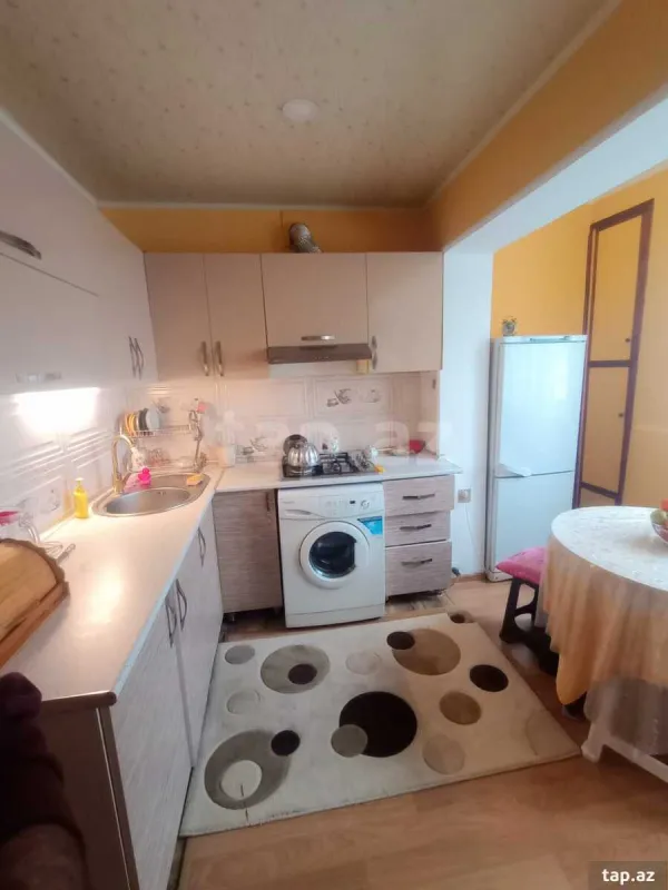 Satılır 3 otaqlı mənzil 80 m²