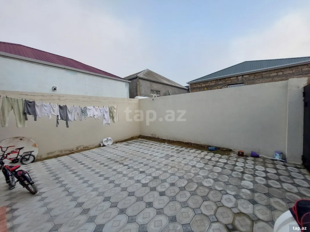 Satılır 3 otaqlı həyət evi