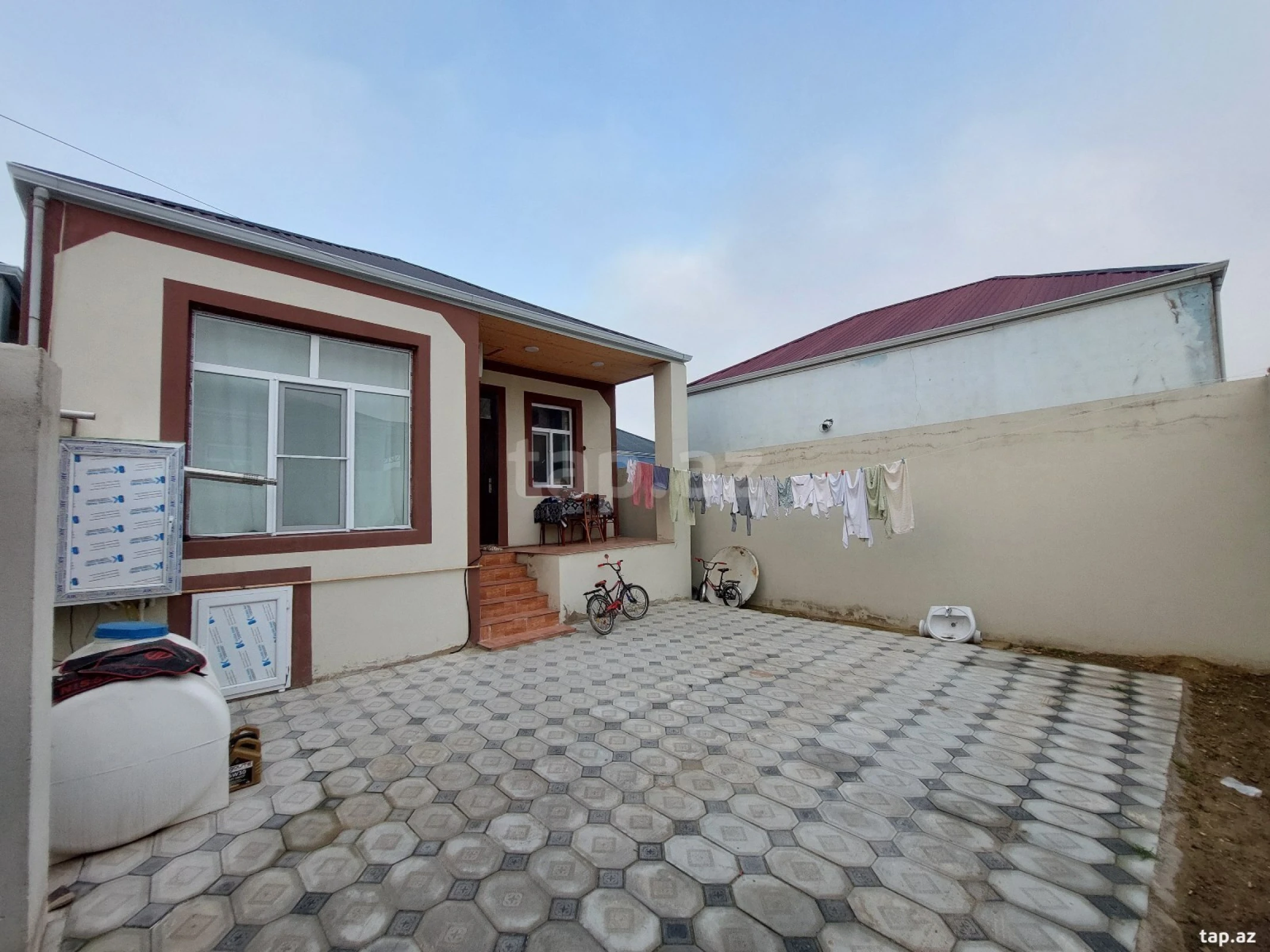 Satılır 3 otaqlı həyət evi