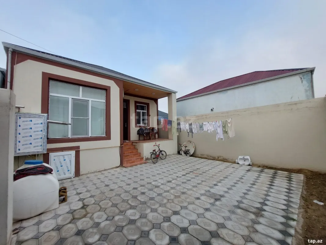 Satılır 3 otaqlı həyət evi