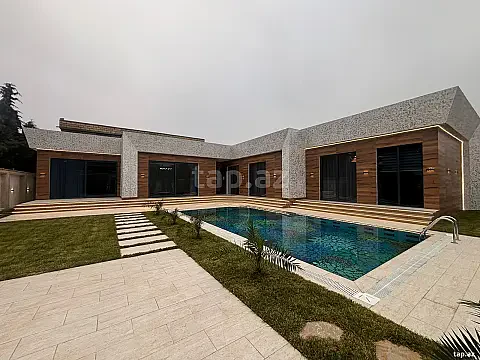Satılır 5 otaqlı həyət evi 250 m² — Bakı, Şüvəlan 5 otaq 250.00 m²