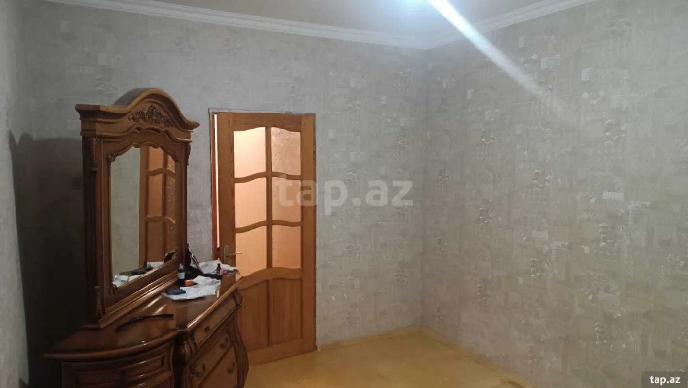 Satılır 2 otaqlı mənzil 60 m²