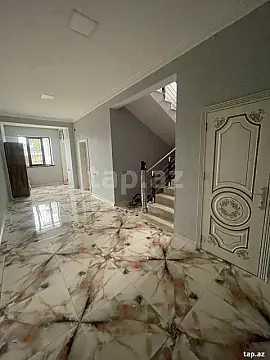 Satılır 6 otaqlı həyət evi