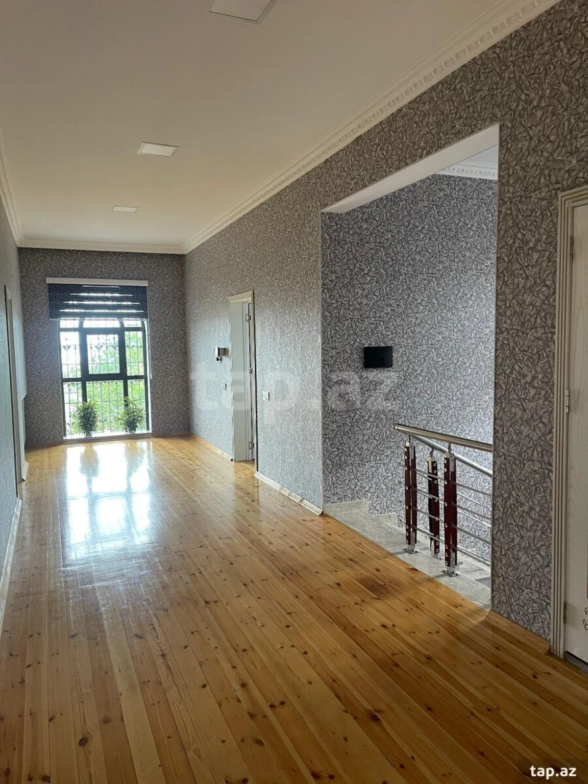 Satılır 6 otaqlı həyət evi