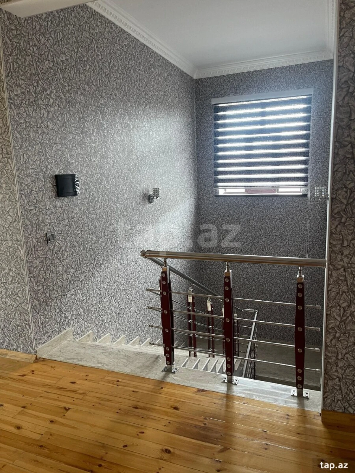 Satılır 6 otaqlı həyət evi