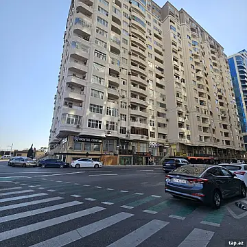 Kirayə verilir 3 otaqlı yeni tikili 150 m² — Bakı 3 otaq 150.00 m²