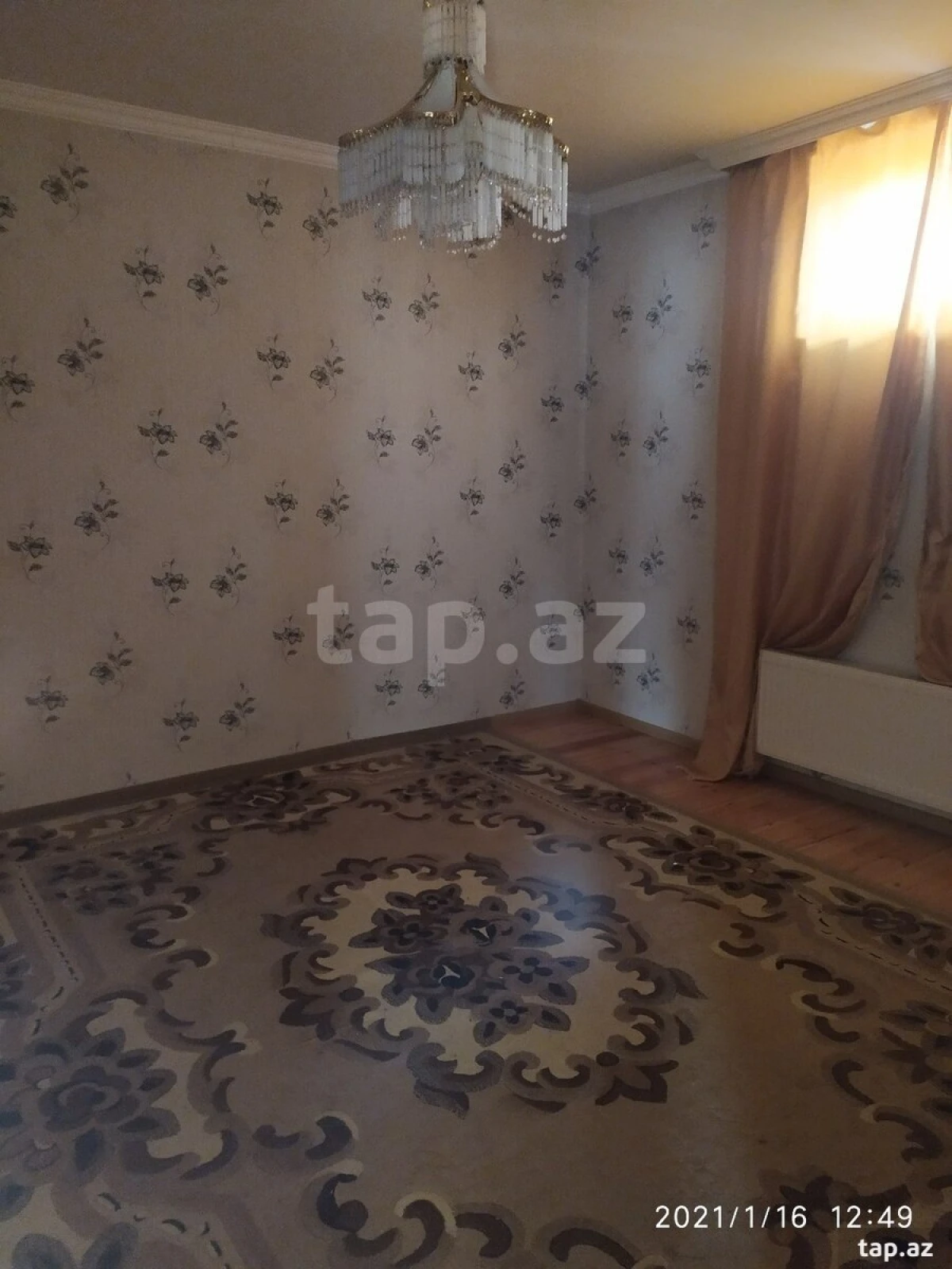 Satılır 4 otaqlı həyət evi