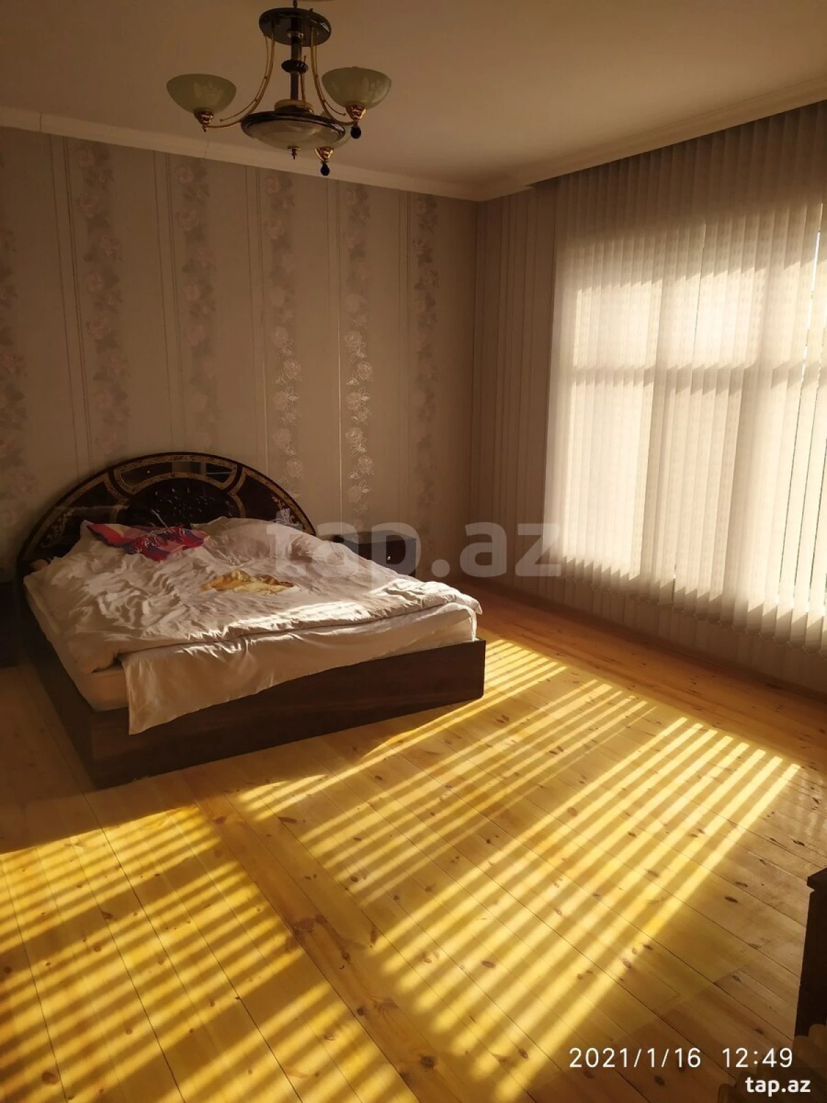 Satılır 4 otaqlı həyət evi