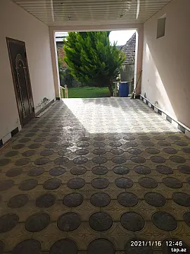 Satılır 4 otaqlı həyət evi