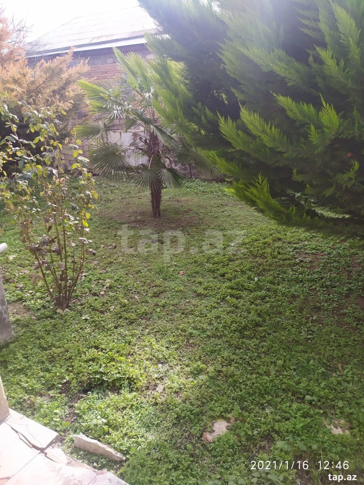 Satılır 4 otaqlı həyət evi