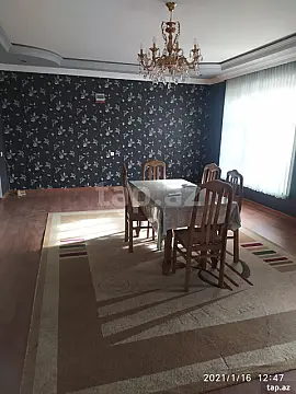 Satılır 4 otaqlı həyət evi