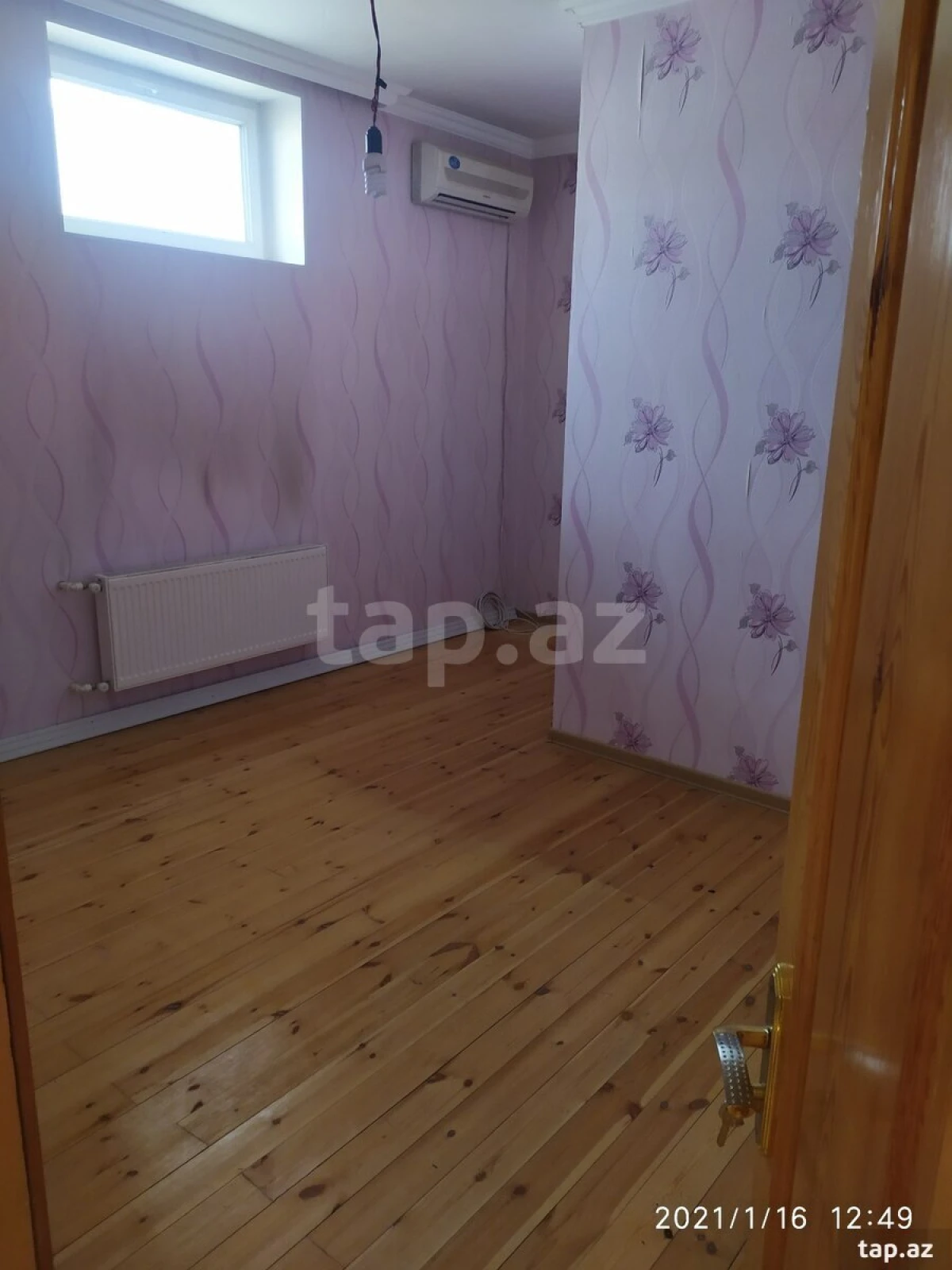 Satılır 4 otaqlı həyət evi