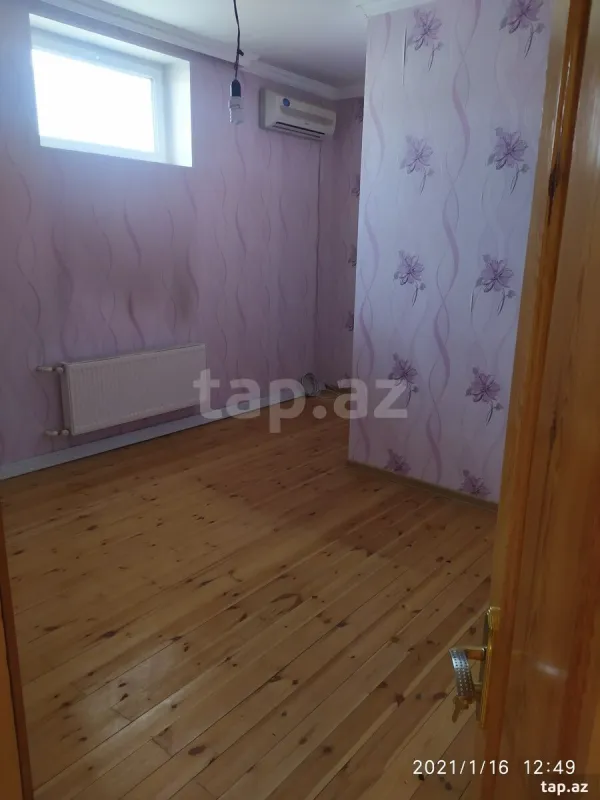 Satılır 4 otaqlı həyət evi