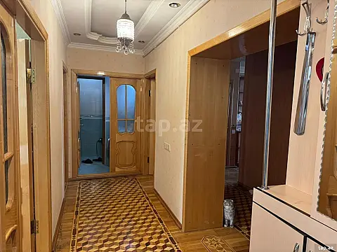 Satılır 4 otaqlı mənzil 90 m²