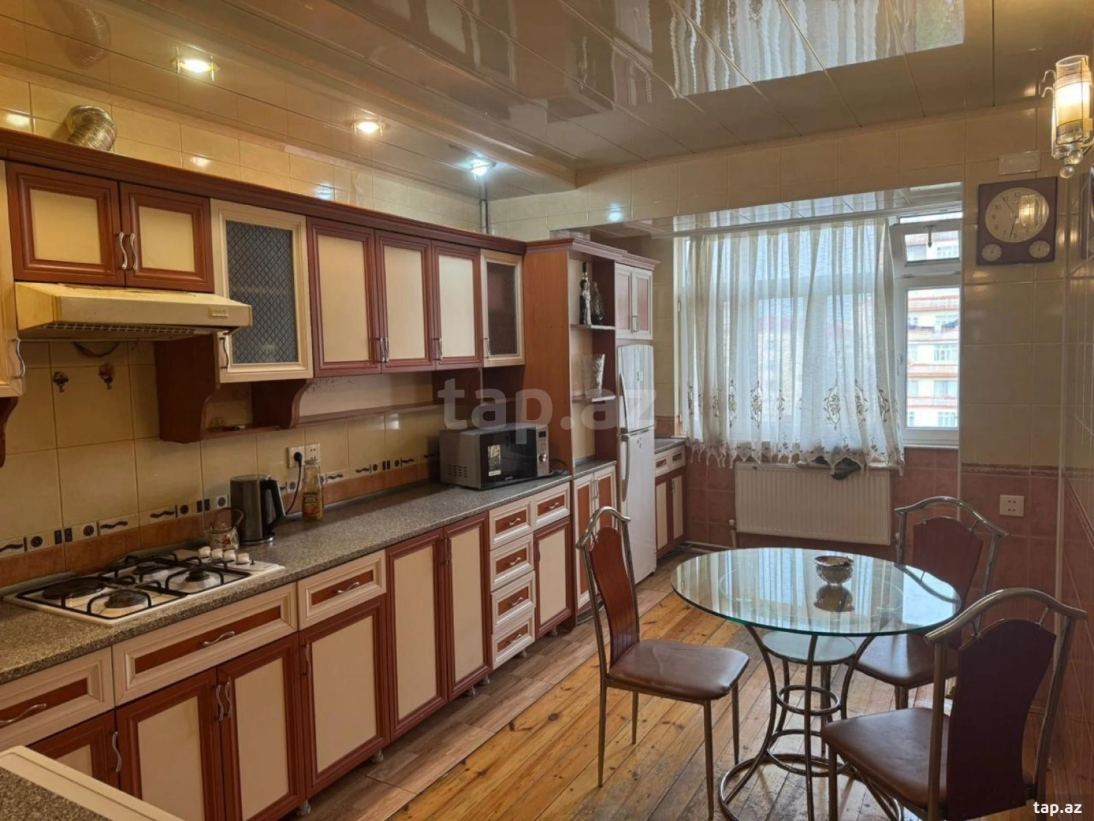 Satılır 4 otaqlı mənzil 90 m²