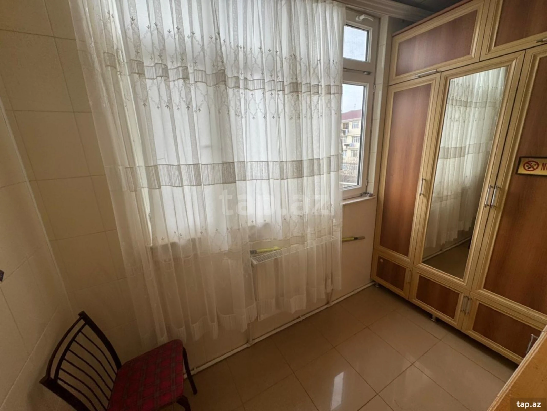 Satılır 4 otaqlı mənzil 90 m²