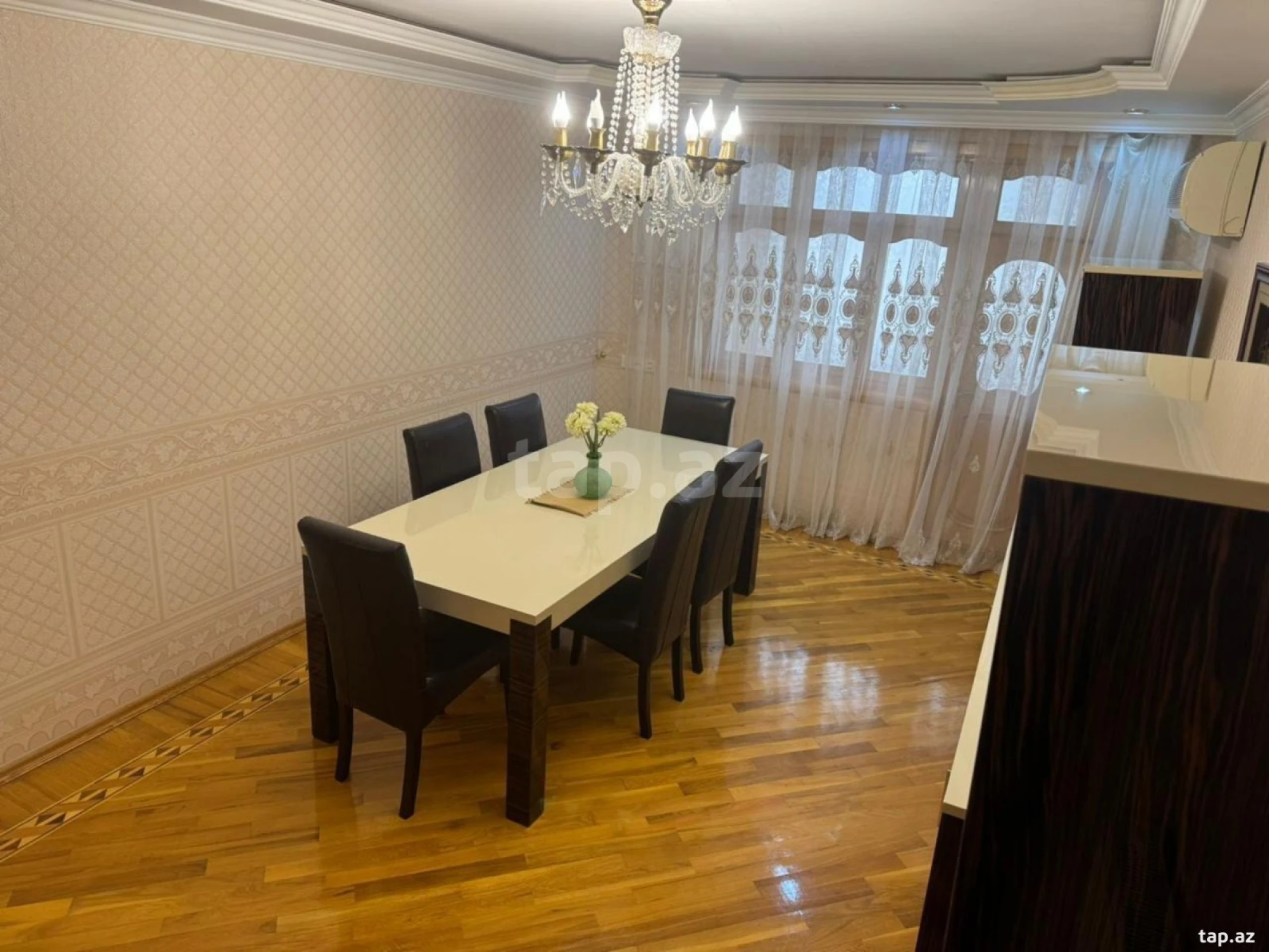 Satılır 4 otaqlı mənzil 90 m²
