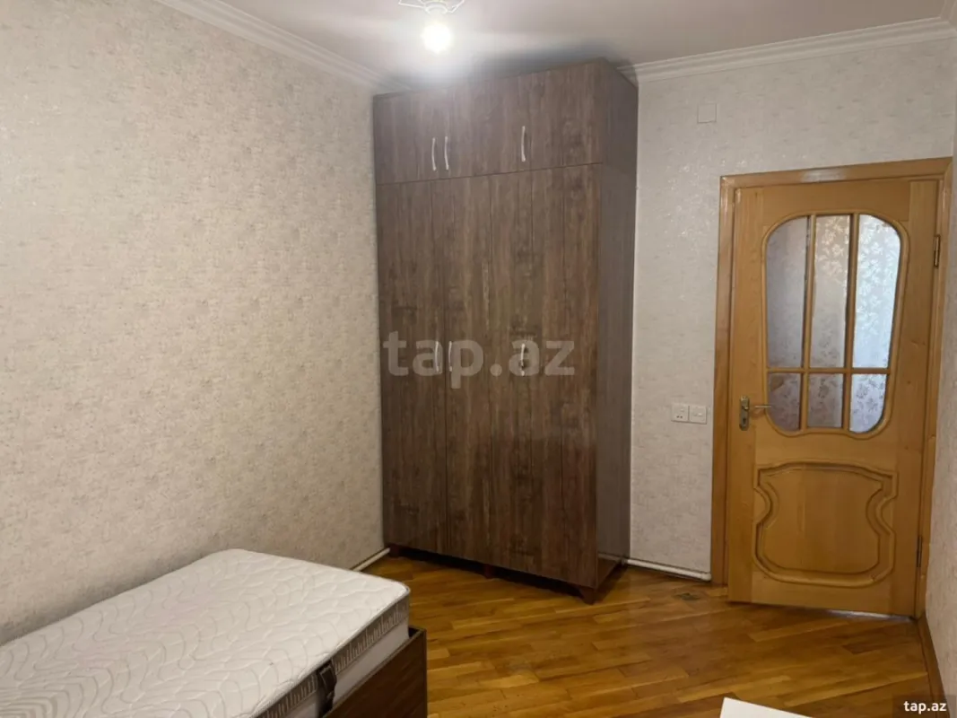 Satılır 4 otaqlı mənzil 90 m²