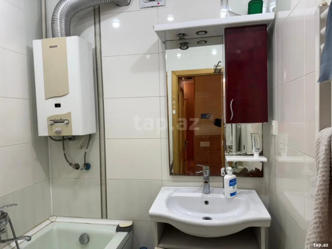 Satılır 4 otaqlı mənzil 90 m²