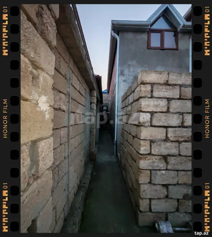 Satılır 4 otaqlı həyət evi 140 m²