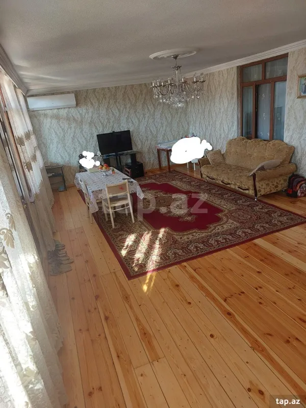 Satılır 4 otaqlı həyət evi