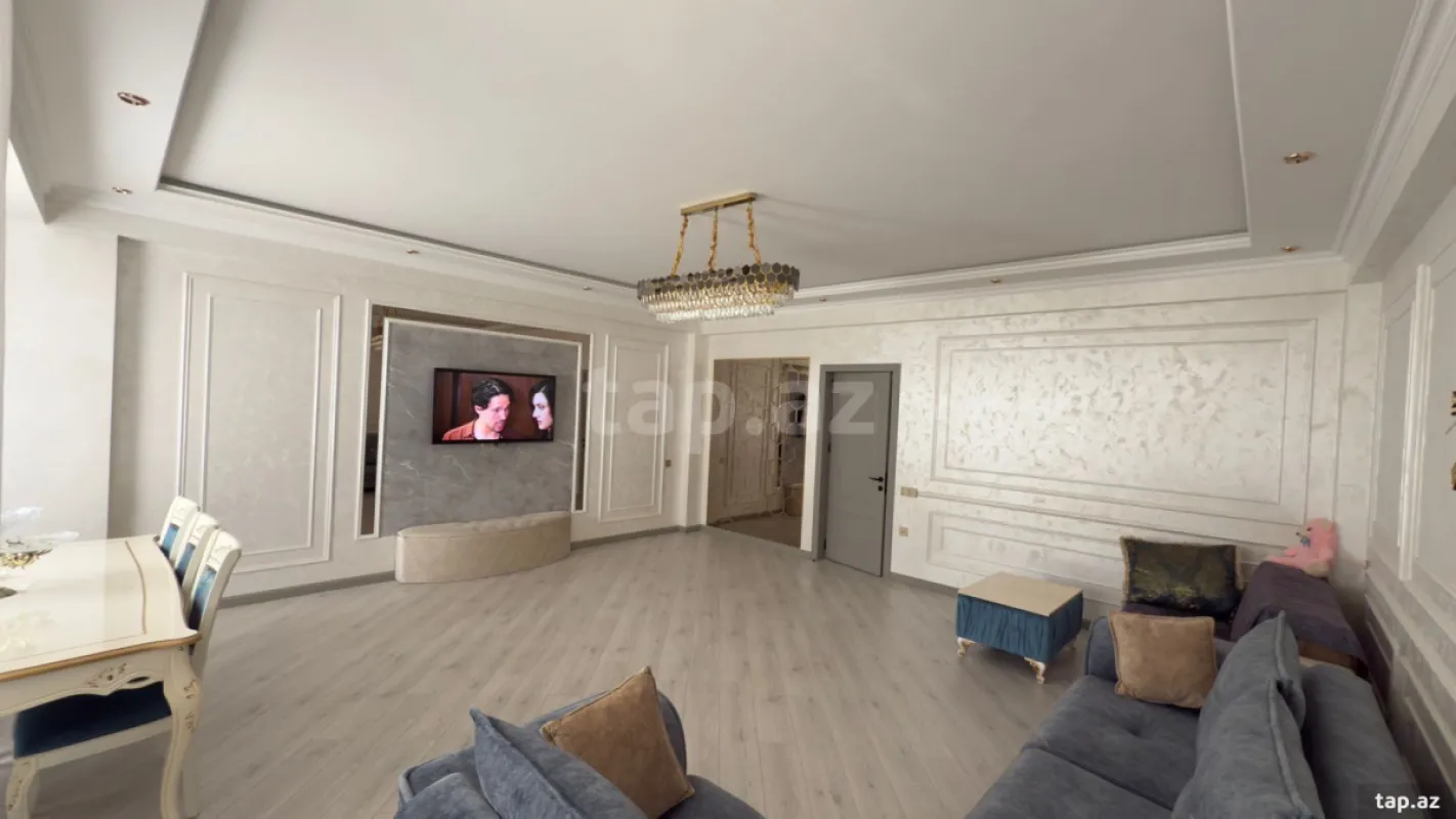 Satılır 3 otaqlı yeni tikili 132 m²