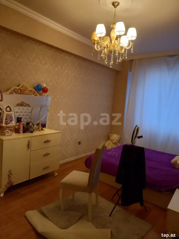 Kirayə verilir 3 otaqlı yeni tikili 120 m²