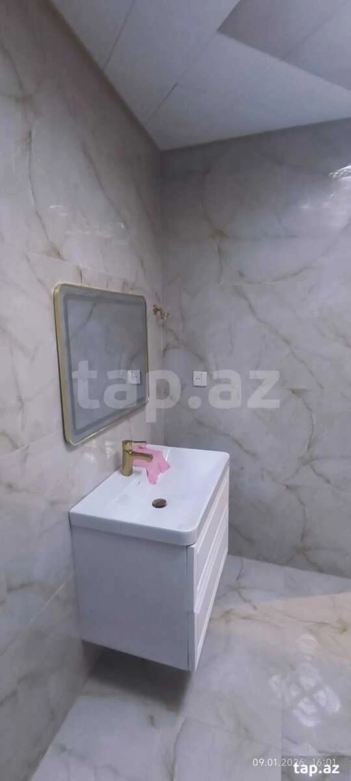 Satılır 3 otaqlı yeni tikili 170 m²