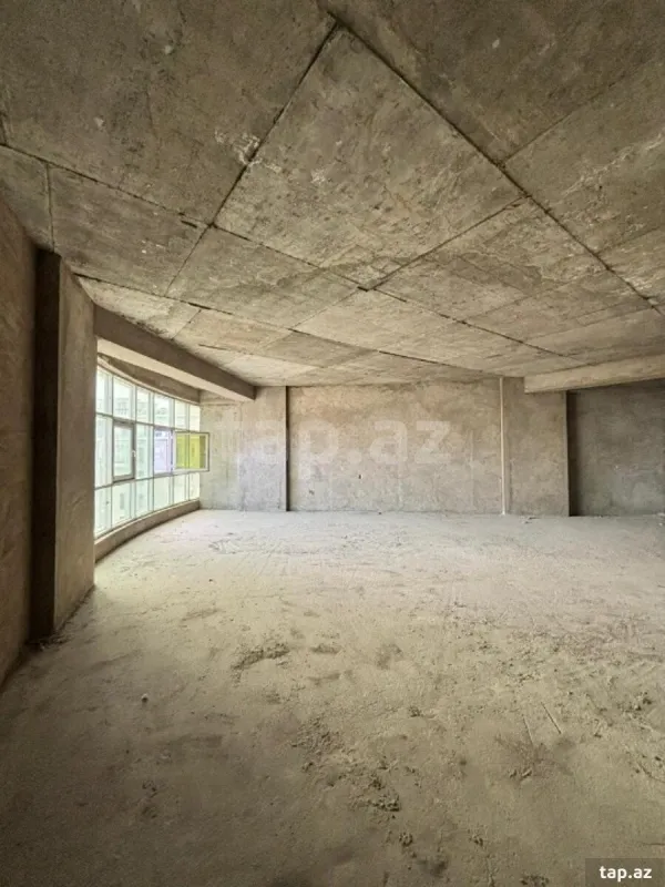 Satılır 4 otaqlı yeni tikili 230 m²