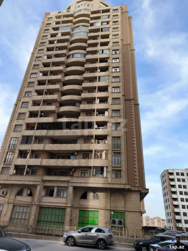 Satılır 4 otaqlı yeni tikili 186 m²