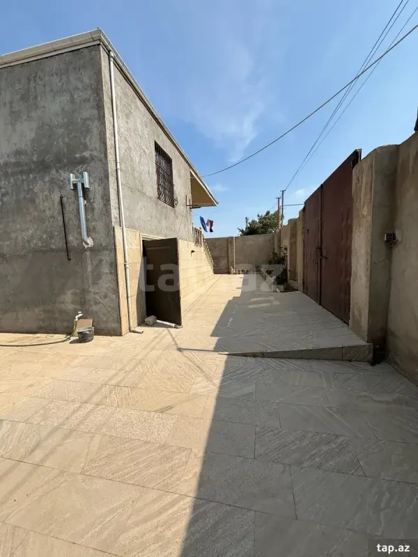 Satılır 4 otaqlı həyət evi 145 m²