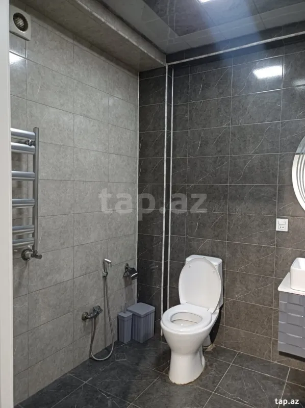 Kirayə verilir 2 otaqlı yeni tikili 60 m²