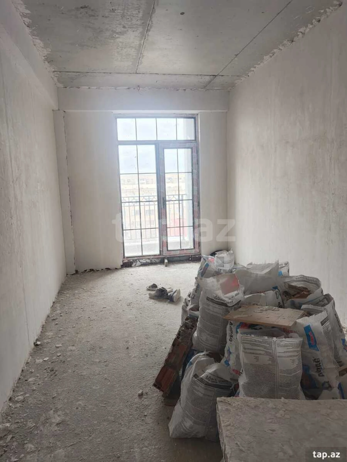 Satılır 4 otaqlı yeni tikili 142.5 m²