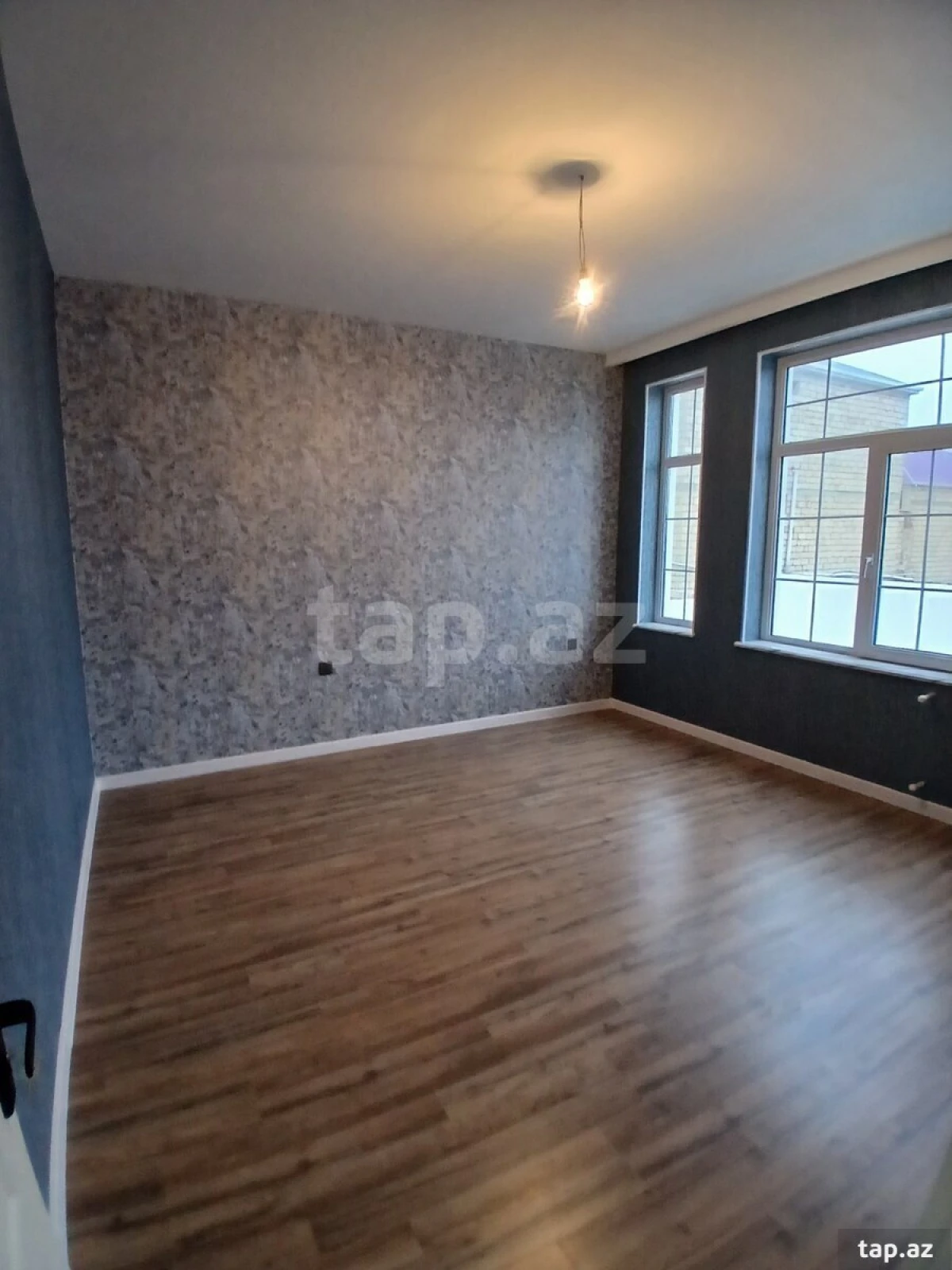Satılır 5 otaqlı həyət evi 182 m²