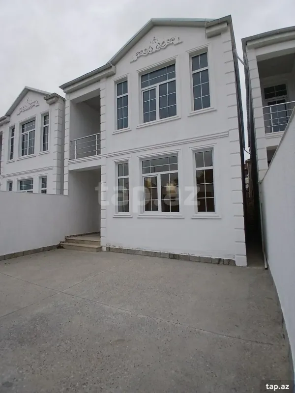 Satılır 5 otaqlı həyət evi 182 m²