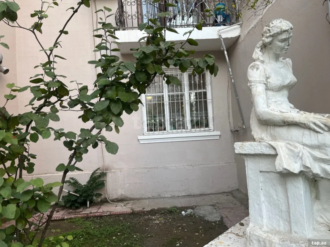 Satılır 3 otaqlı mənzil 60 m²