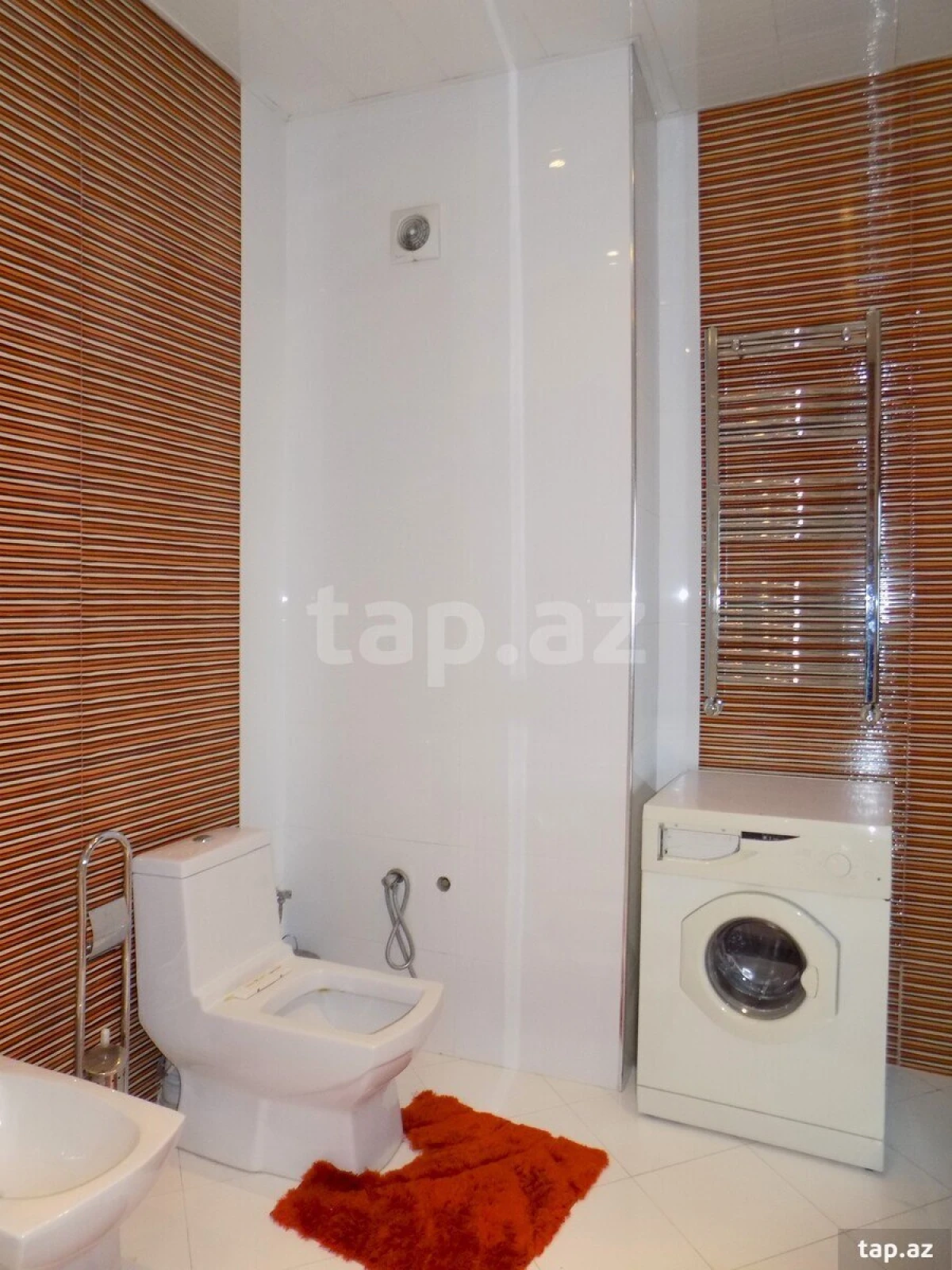 Kirayə verilir 4 otaqlı yeni tikili 200 m²