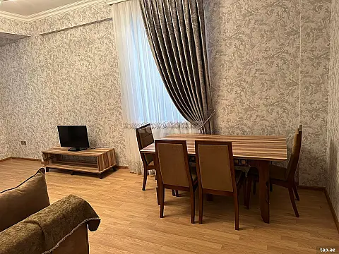 Kirayə verilir 2 otaqlı yeni tikili 65 m²