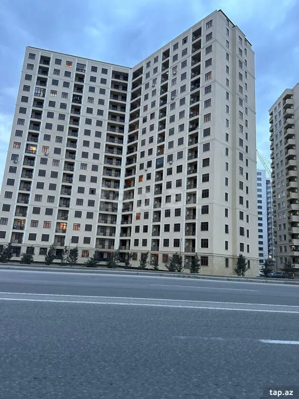 Kirayə verilir 2 otaqlı yeni tikili 65 m²