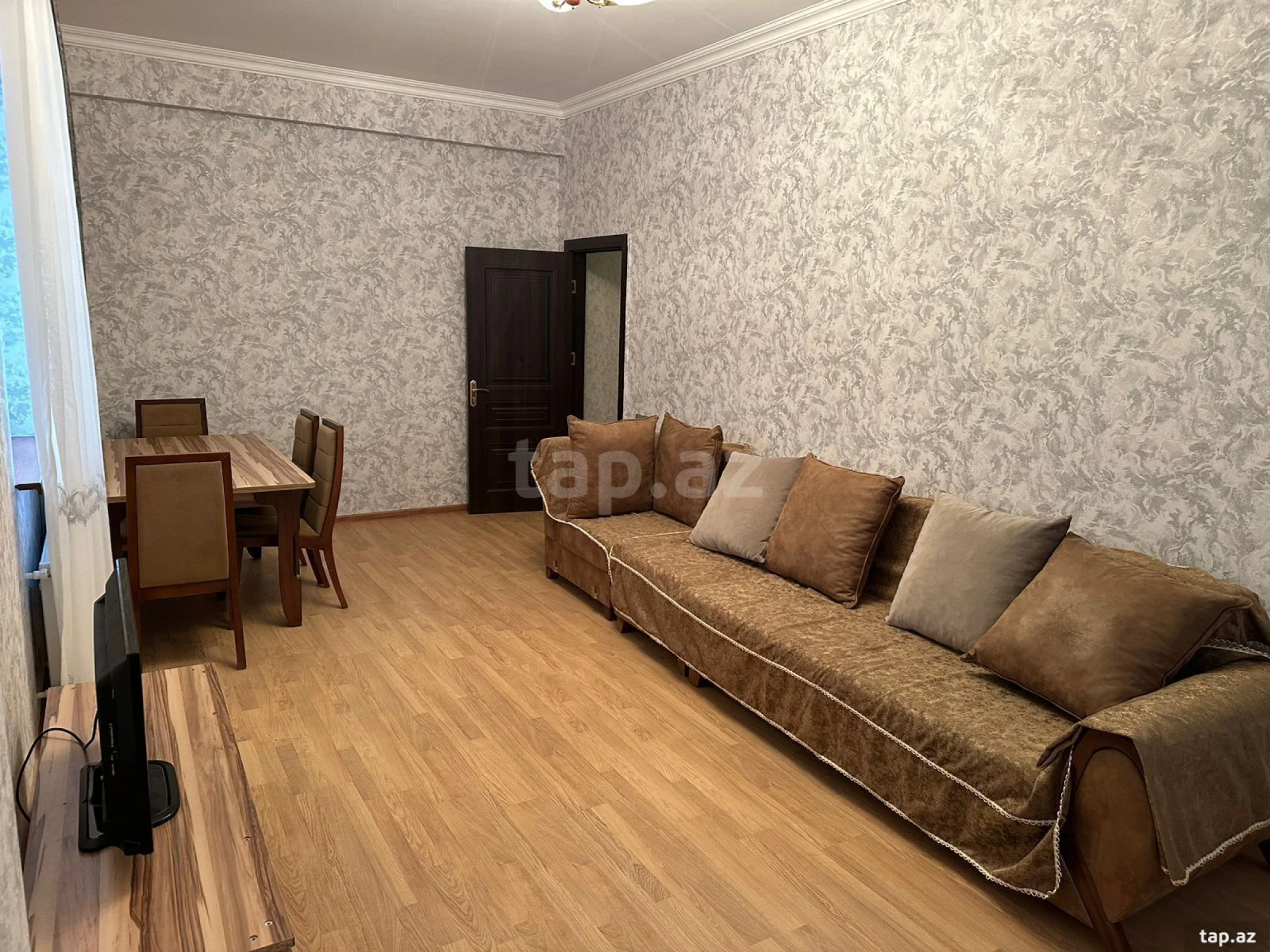 Kirayə verilir 2 otaqlı yeni tikili 65 m²