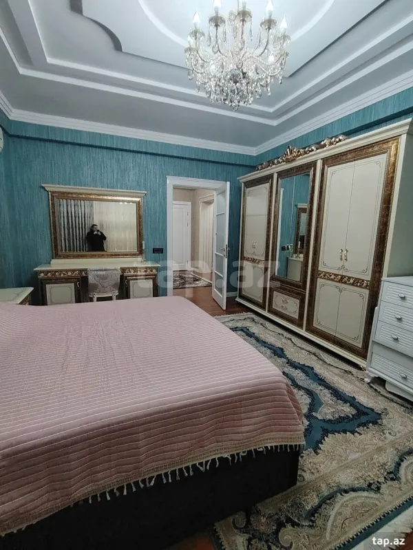 Satılır 3 otaqlı yeni tikili 134 m²