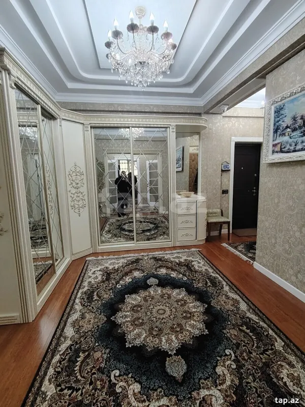 Satılır 3 otaqlı yeni tikili 134 m²