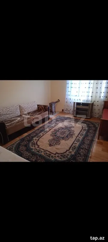 Kirayə verilir 1 otaqlı həyət evi
