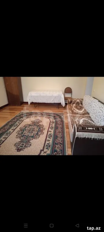 Kirayə verilir 1 otaqlı həyət evi