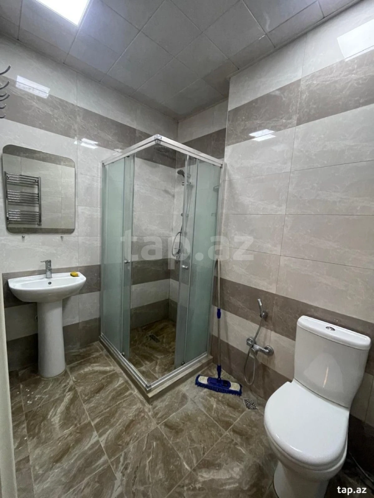 Kirayə verilir 2 otaqlı yeni tikili 60 m²