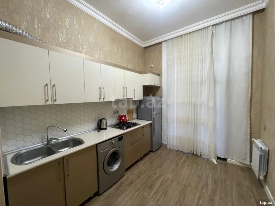 Kirayə verilir 2 otaqlı yeni tikili 60 m²