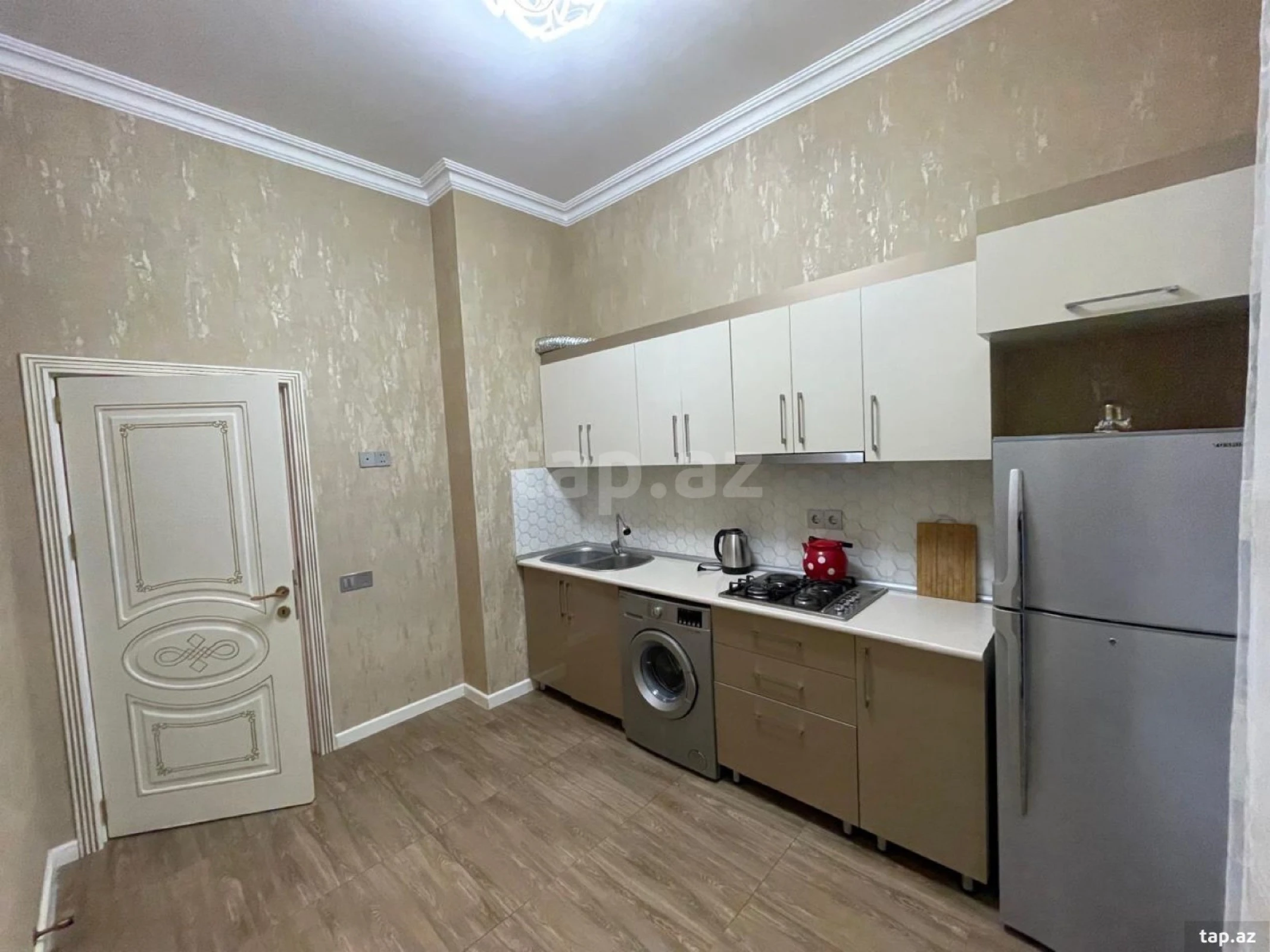 Kirayə verilir 2 otaqlı yeni tikili 60 m²